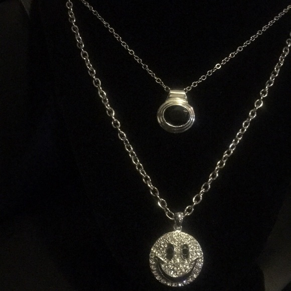 🎊$25 Deal Bundle🎊 - Picture 2 of 4